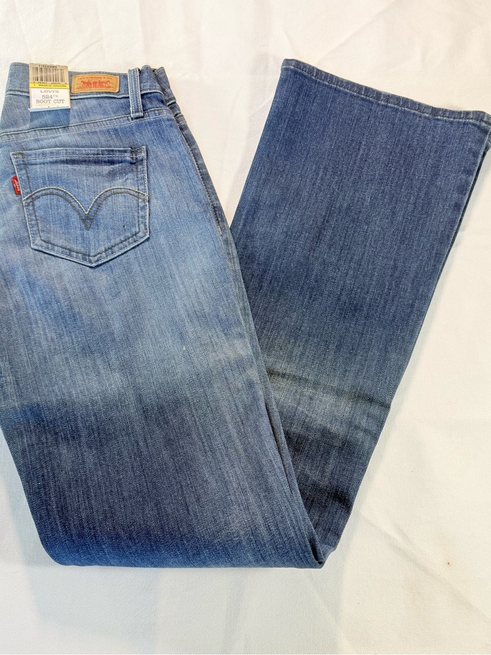 NWT Levi’s 524 Too Superlow Bootcut Jeans Size 25 (Juniors 1M) Medium Wash Y2K